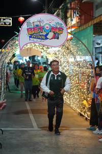 BIB: 
                            <button type="button" onclick="openModal(21830777)" class="btn btn-primary btn-sm float-right btn-popup" data-toggle="modal" data-target=".modal-high-quality">
                        <i class="fas fa-shopping-cart"></i> Add to Cart
                    </button>
                                            <button type="button" onclick="isThisMe(21830777, true)" class="btn btn-success btn-sm float-right btn-popup btn-isme hidden" data-toggle="tooltip" data-placement="bottom" title="นี่คือรูปของคุณใช่ไหม คลิกที่นี่เพื่อเอาเข้าอัลบั้ม">
                        <i class="fas fa-plus"></i> Add to album
                    </button>
                    <button type="button" onclick="isThisMe(21830777, false)" class="btn btn-warning btn-sm float-right btn-popup btn-isnotme hidden">
                        <i class="fas fa-ban"></i> Remove from album
                    </button>